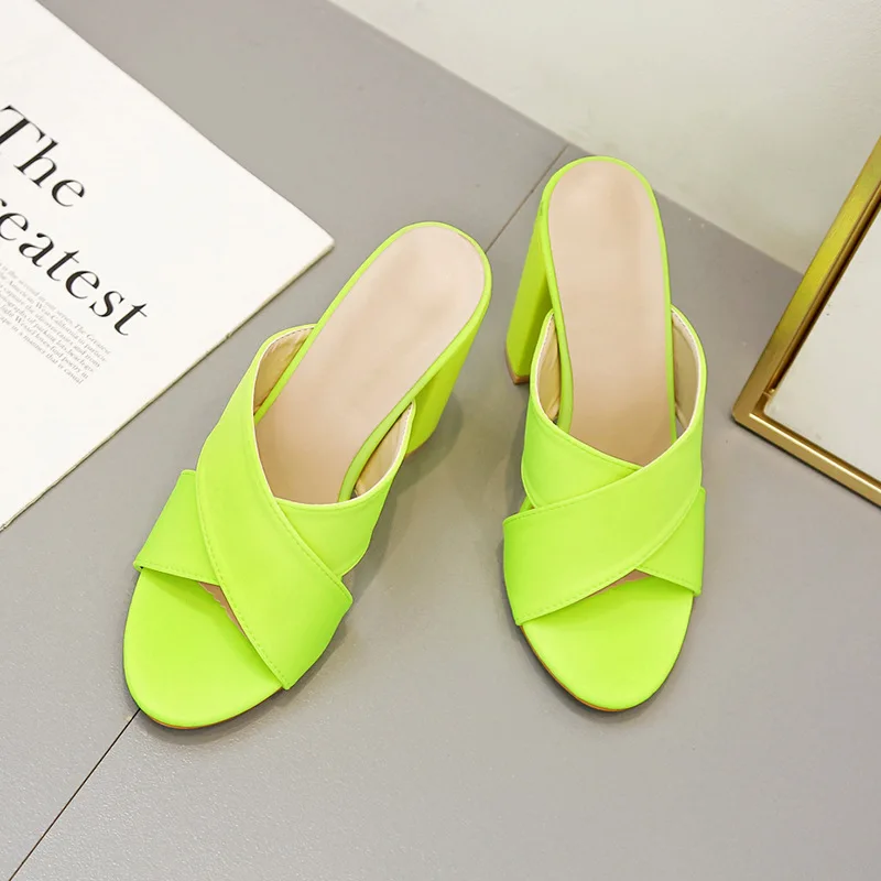 Женская Повседневная обувь Слипоны zapatos de mujer Сезон лето Новинка Шлепанцы chaussures