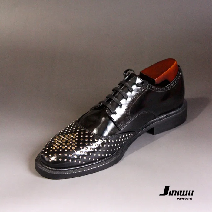 2017 г. Весенне-осенние классические туфли Bullock черные из натуральной кожи на