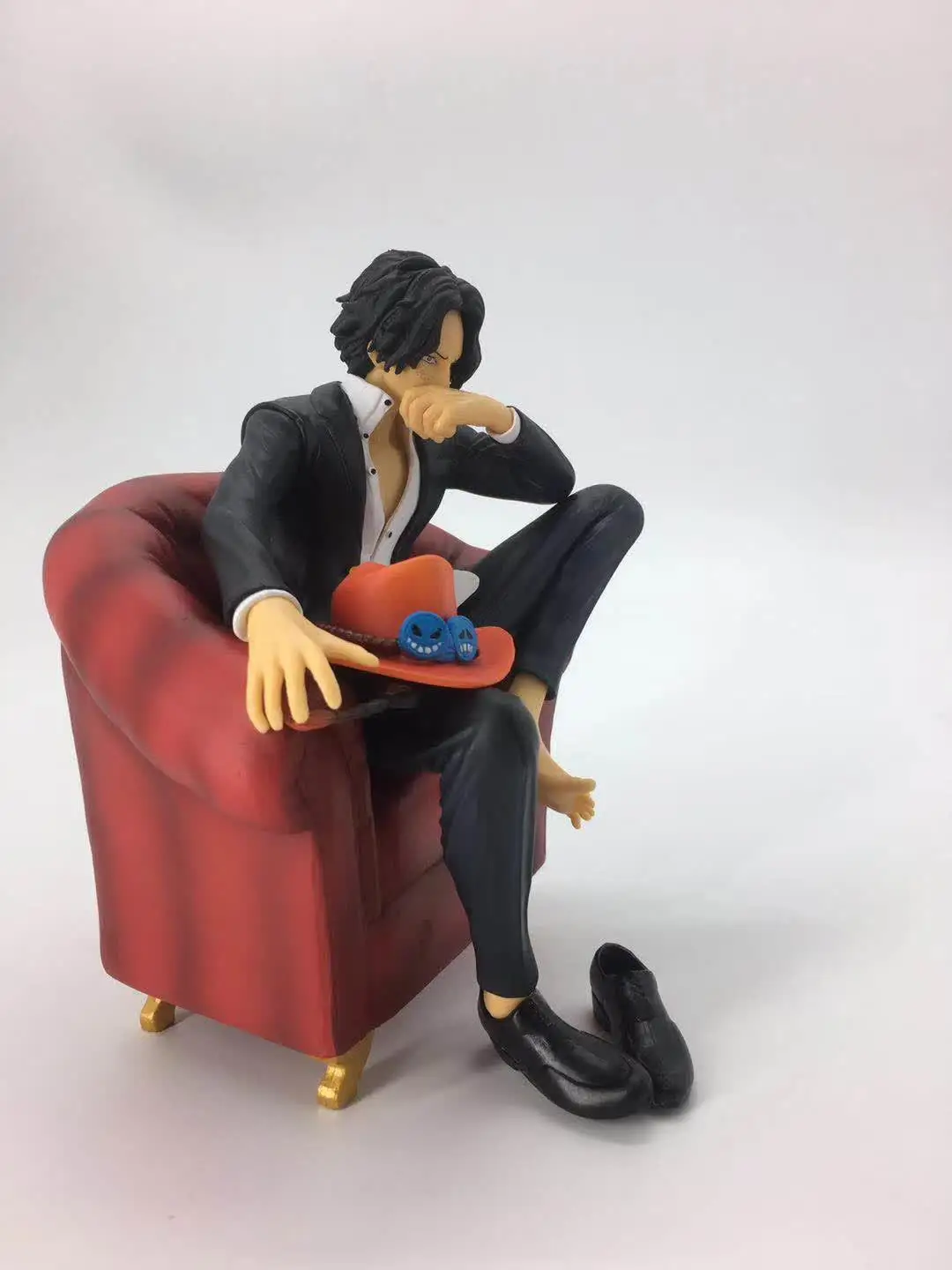 Аниме One Piece фигурку Ace поп SOC диван костюм сидя куклы украшения ПВХ Коллекционная