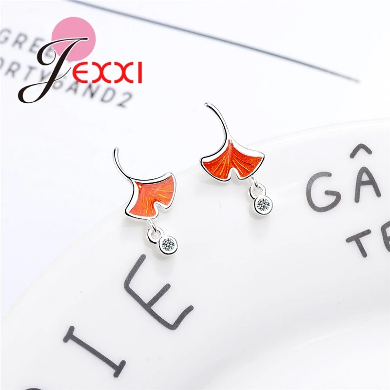 Модное красное гингко растений оставьте Форма серьги со шпилькой с прозрачные