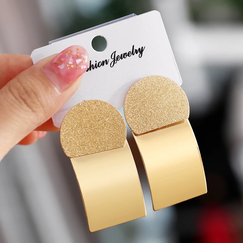 Винтажные висячие серьги для женщин 2020 НОВЫЕ геометрические металлические Макси