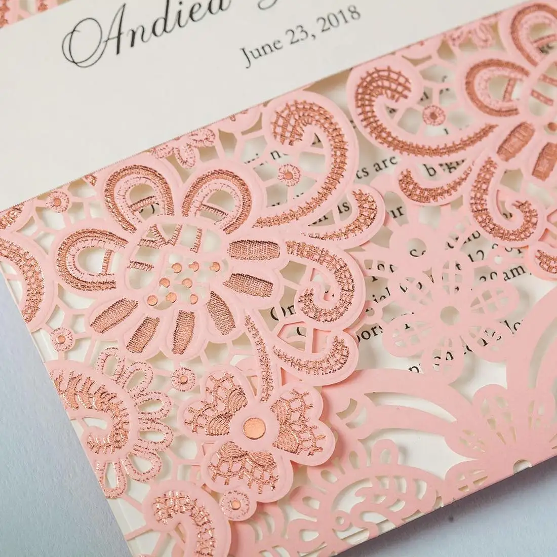 5x7 дюймов 50P Румяна Розовый лазерная резка цветочные свадебные приглашения