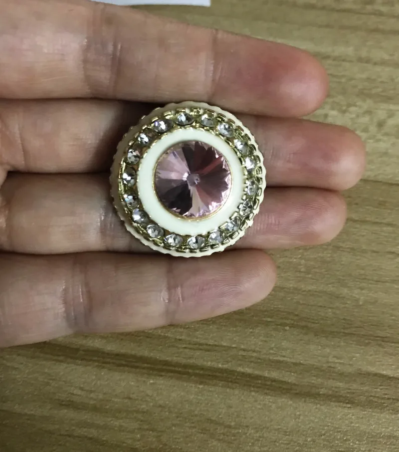 Большие жемчужные туфли с тигром розовые синие зеленые кристаллами на кнопках