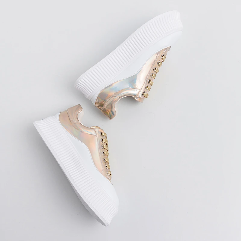 Женские кроссовки из натуральной кожи DORATASIA черные на плоской платформе большие