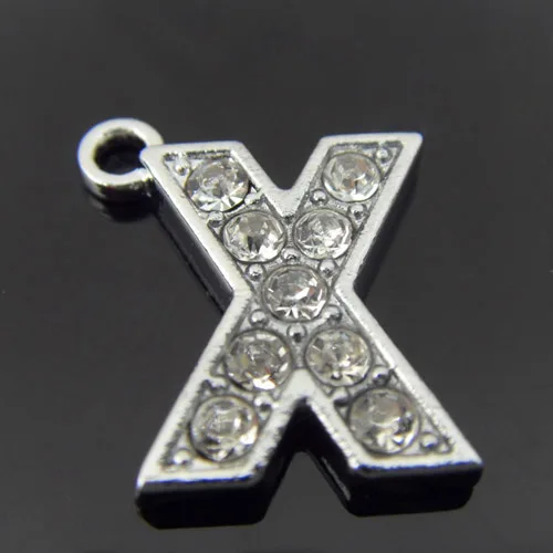 Модные ювелирные изделия сделать в стиле хип-хоп очаровательными буковками