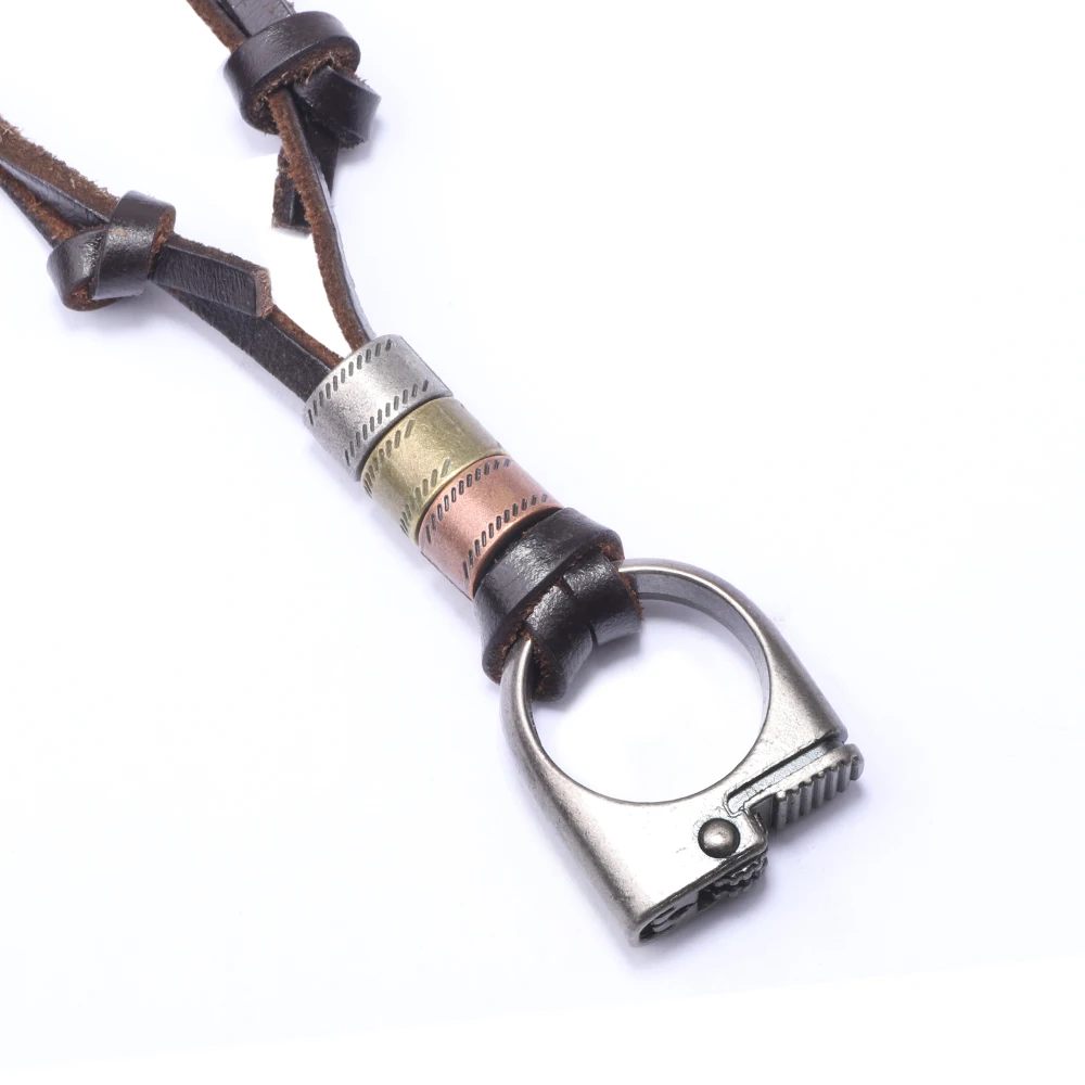 Винтажные аксессуары в стиле стимпанка колье-Зажигалка из натуральной кожи