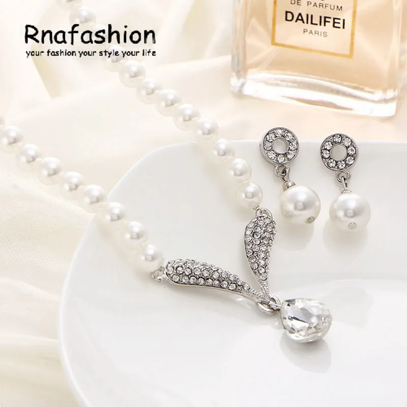 Серьги-кольца с кристаллами и искусственным жемчугом для женщин 2017 | Украшения