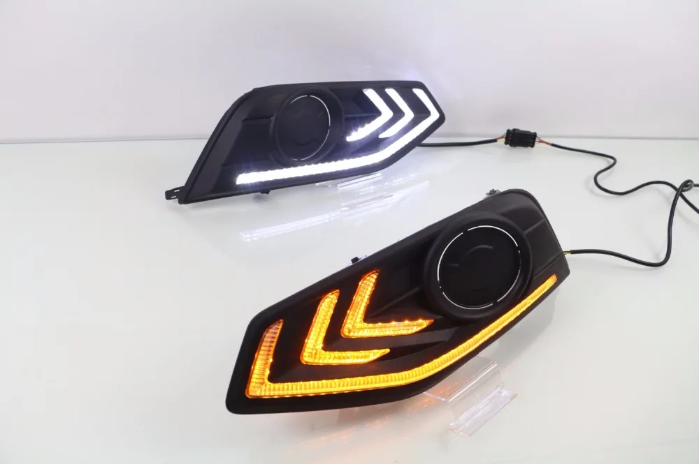 

eOsuns led drl daytime running light for NISSAN TIIDA 2016-2017 with yellow turn signals +dimmer and blue night running light