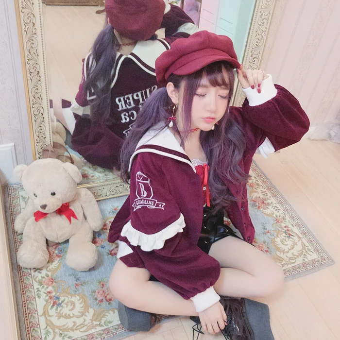 Женское вельветовое пальто свободное большого размера с вышивкой