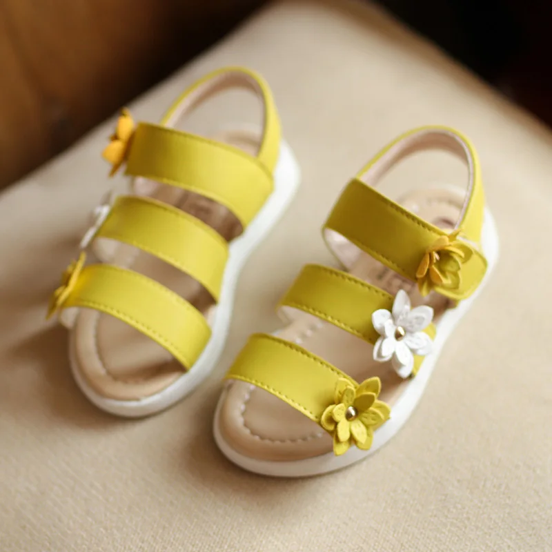 Летний стиль детей Сандалии для девочек Обувь принцессы красивые с цветочным