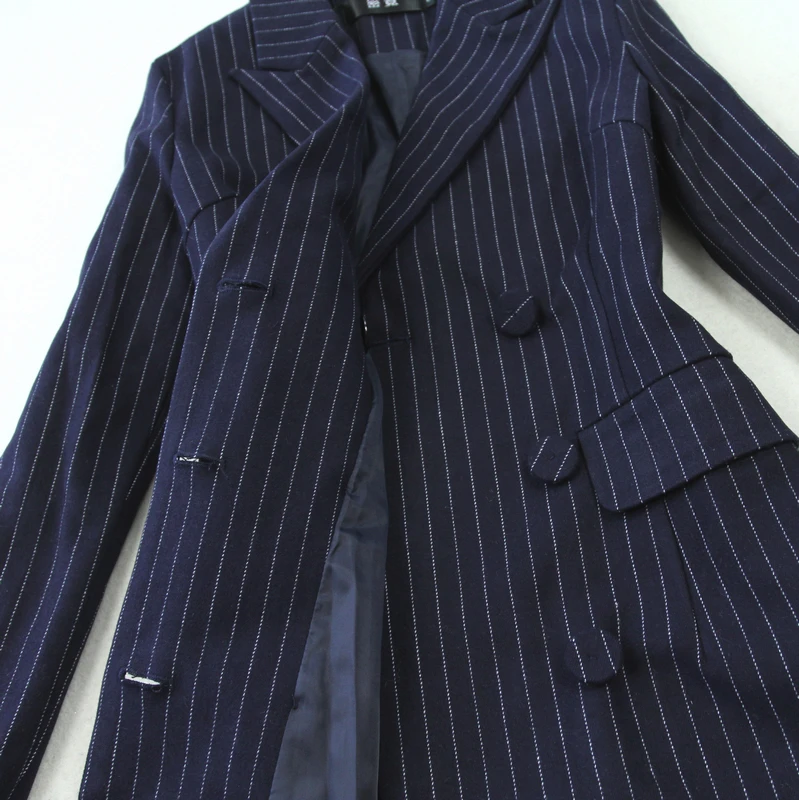 Женское длинное платье Vadim двубортное в полоску с воротником и имитацией