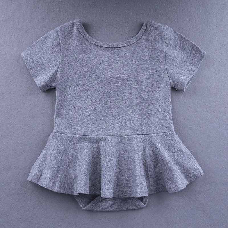 Хлопковая одежда для маленьких девочек Милый Летний комбинезон с короткими