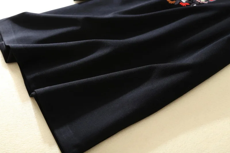 2019 Весенняя новинка женщин v образным вырезом Черный иглы листьев растений