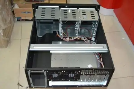 

4U 4033 550mm Long Server Internet Cafe Industrial Cabinet Server Board Black Box Shock Proof