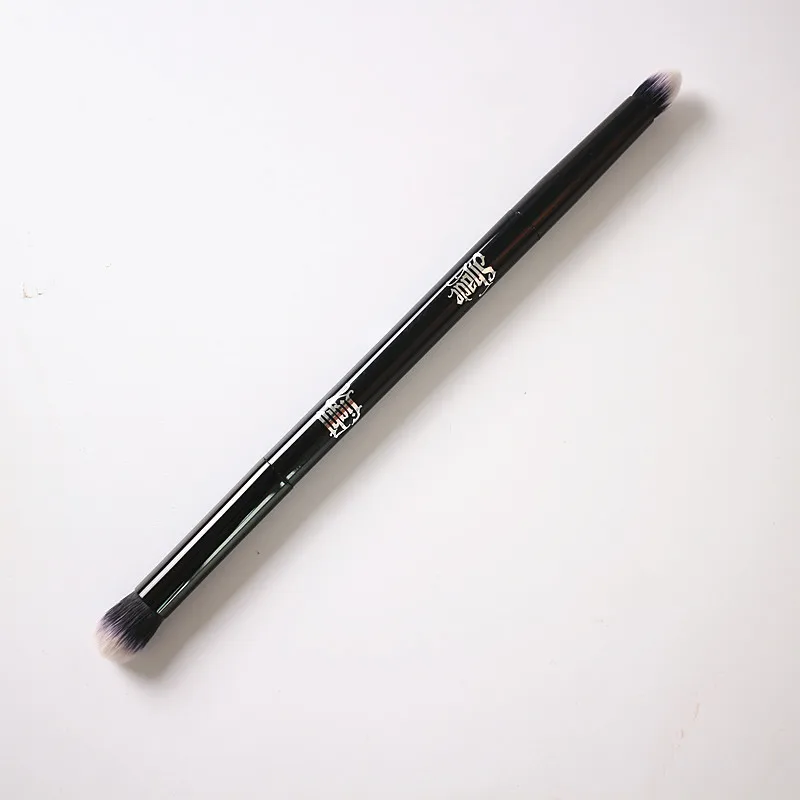 Профессиональный Двухсторонние Blending Eye Shadow Brush Мода пламя Форма Румяна маркер Angled