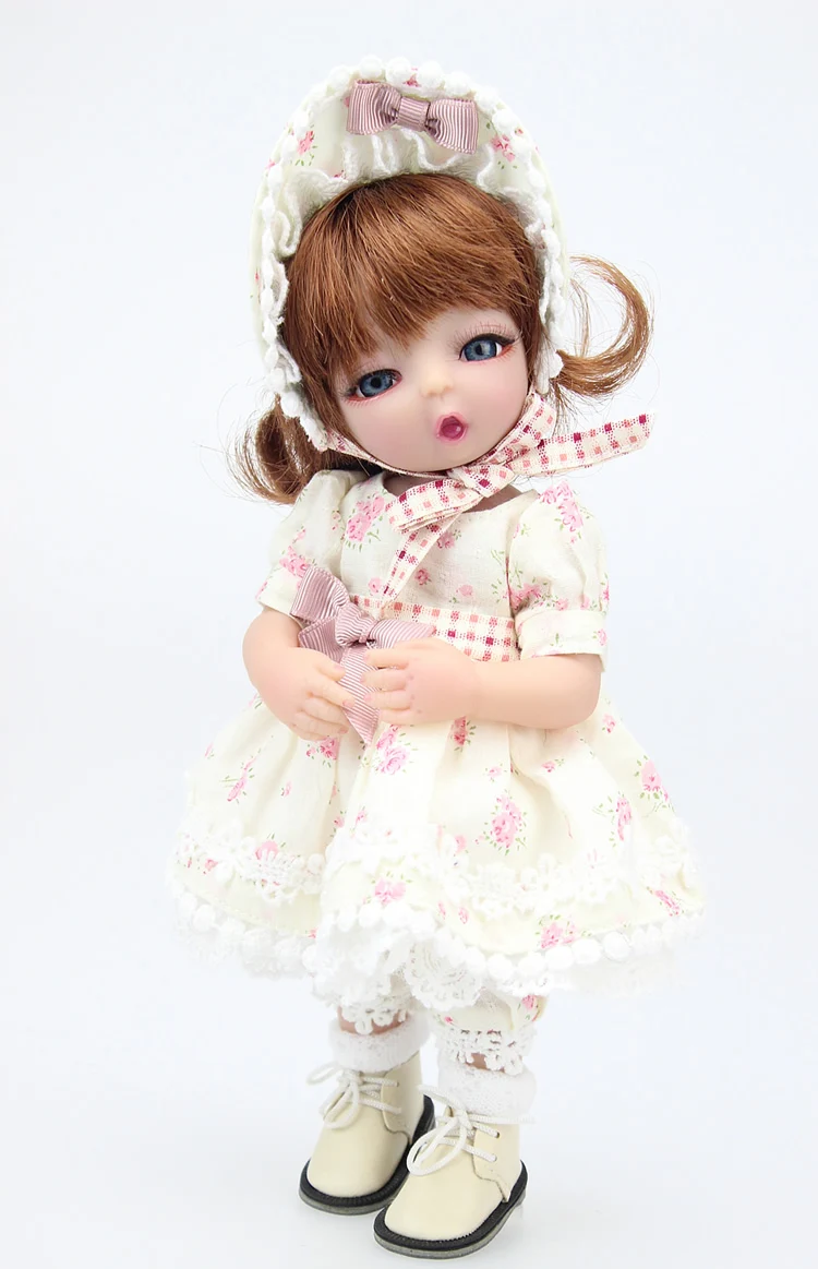 Милая сказочная кукла ручной работы потрясающая мини с суставами подарок на день