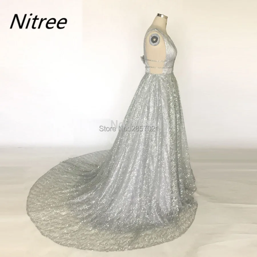 Женское вечернее платье Черное длинное блестящее с длинным шлейфом и