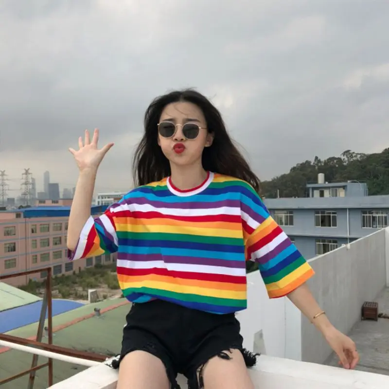 Футболка с принтом женские ботинки радужной расцветки в полоску Топы Harajuku