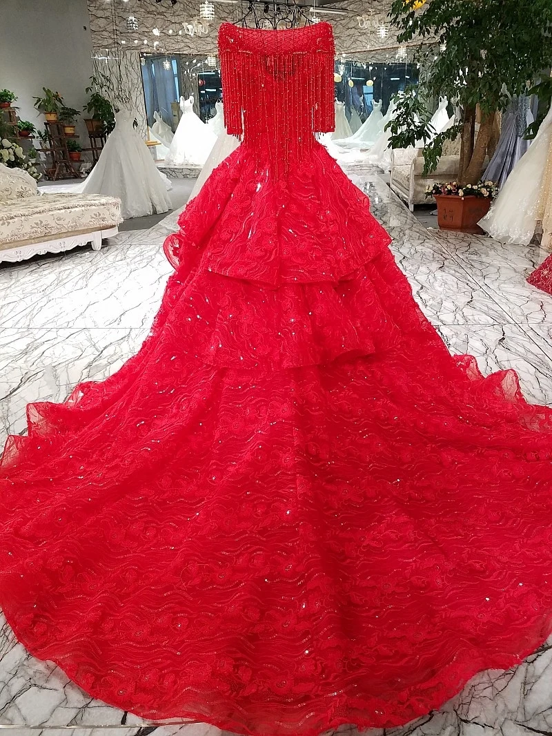 Роскошное роскошное красное кружевное вечернее платье контрастного цвета с