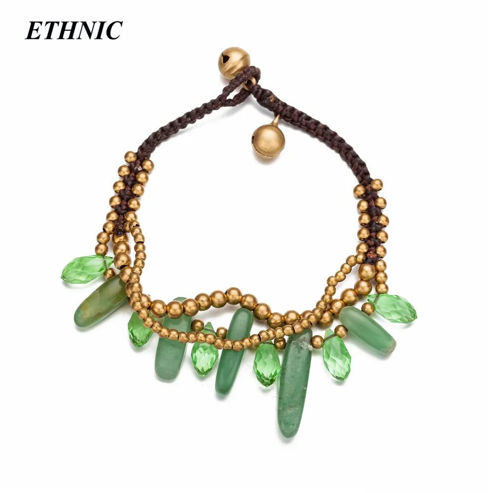 Женский трехслойный браслет с бусинами золотого цвета в богемном стиле