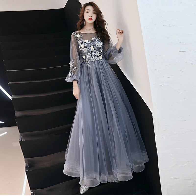 Зеленое платье