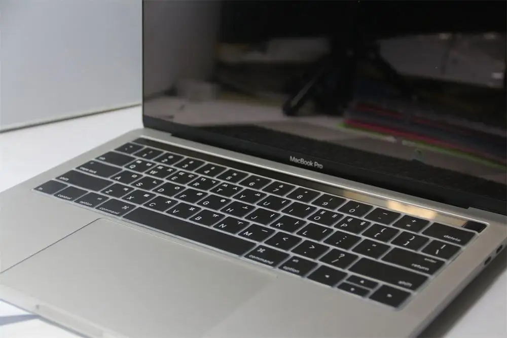 Корейский Язык силиконовый чехол для клавиатуры кожи для нового MacBook Pro с сенсорной панелью, 13, 15 дюймов, A1989 A1990& A1706 A1707 - Цвет: Черный