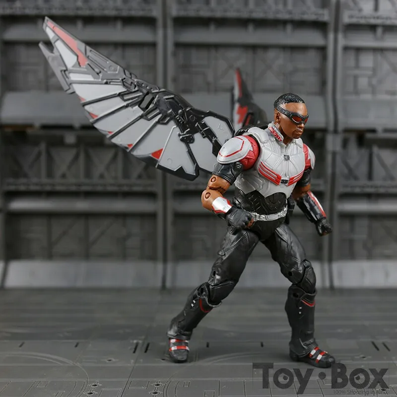 Экшн-фигурка из ПВХ Капитан Америка | Игрушки и хобби