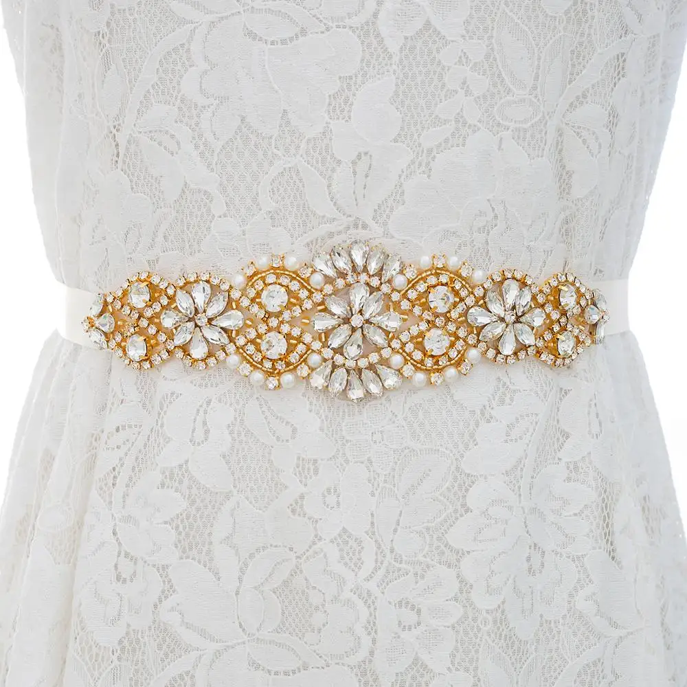 Свадебный пояс с золотыми стразами сделанное вручную из жемчуга и кристаллов