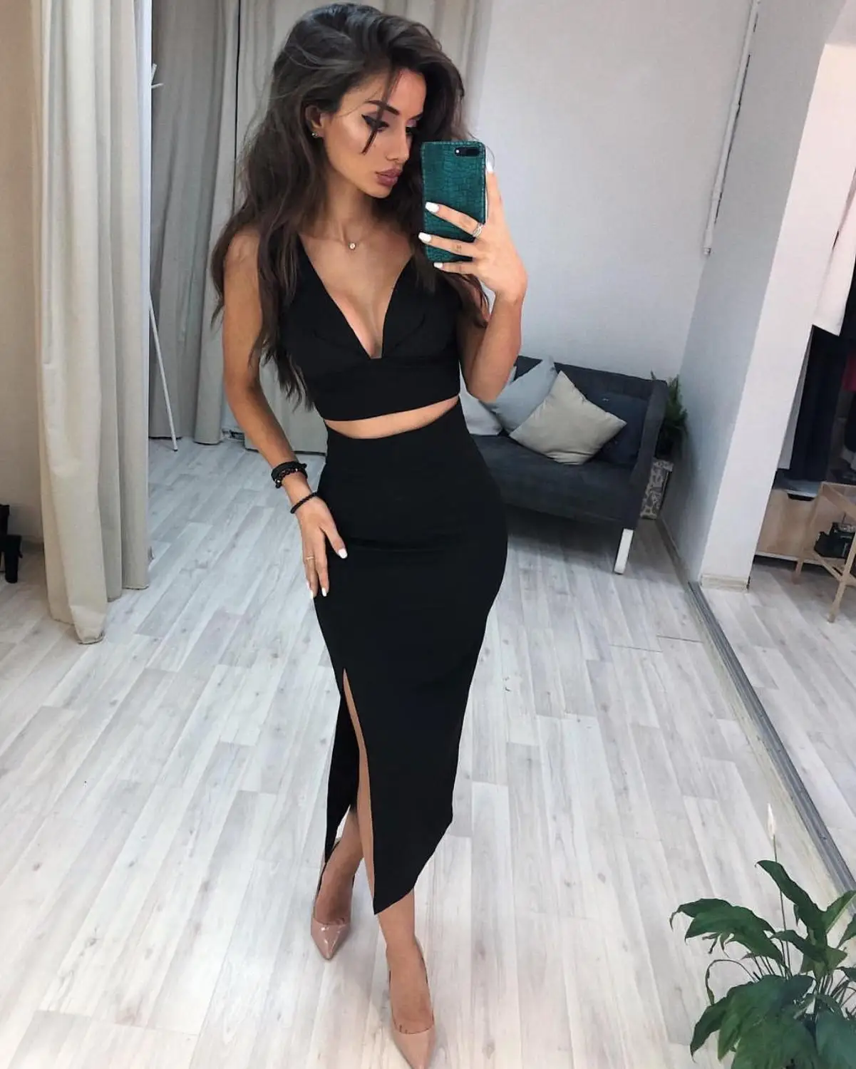 Летний стиль сплошной цвет телесный пикантные с v образным вырезом до колена