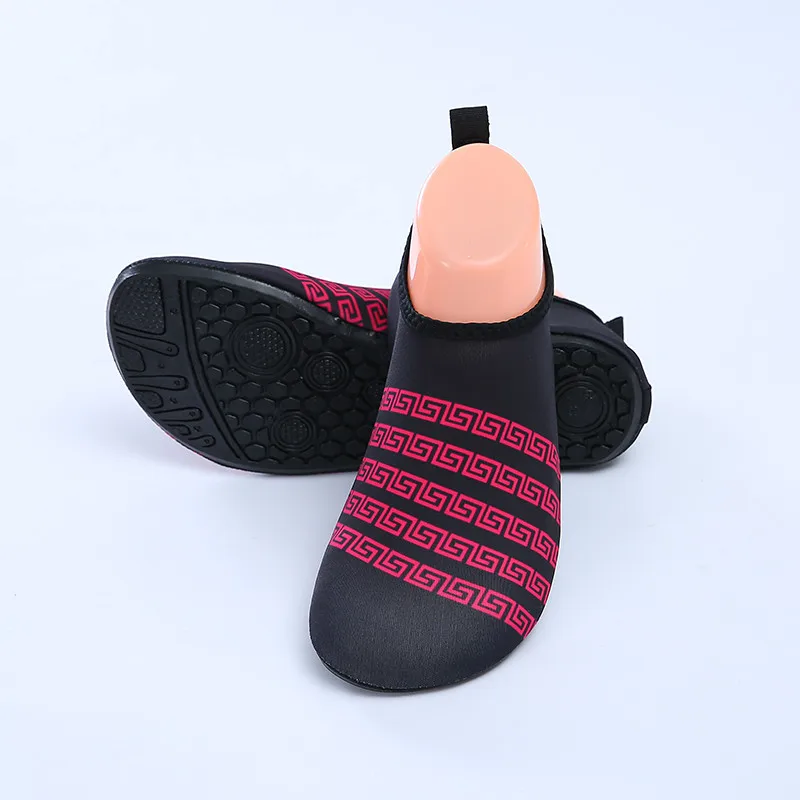 Мужская водонепроницаемая пляжная обувь; женская спортивная обувь в полоску для вождения; обувь для плавания и плавания; кроссовки для серфинга; морские шлепанцы