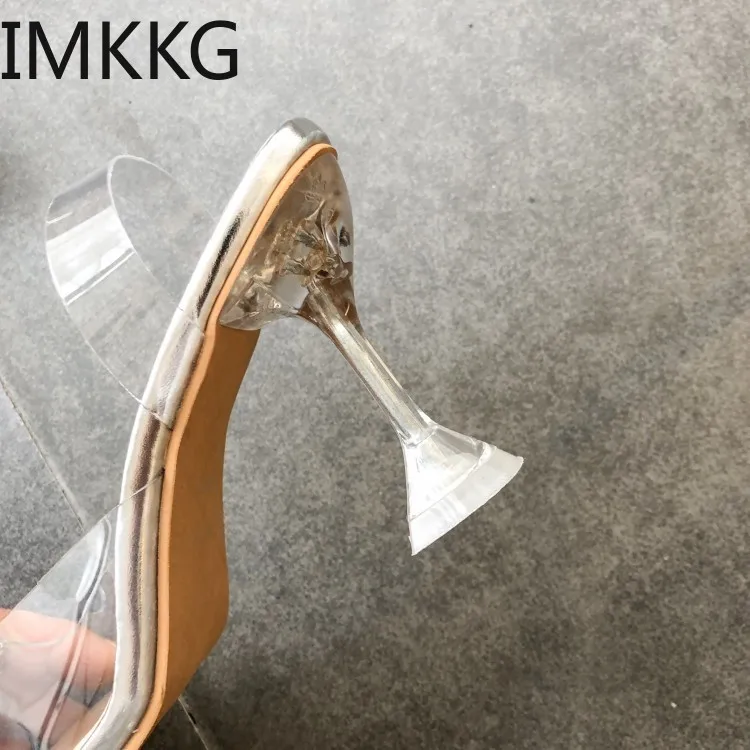 Прозрачные Сандалии 2019 женская летняя обувь Новые Стразы для женщин с острым