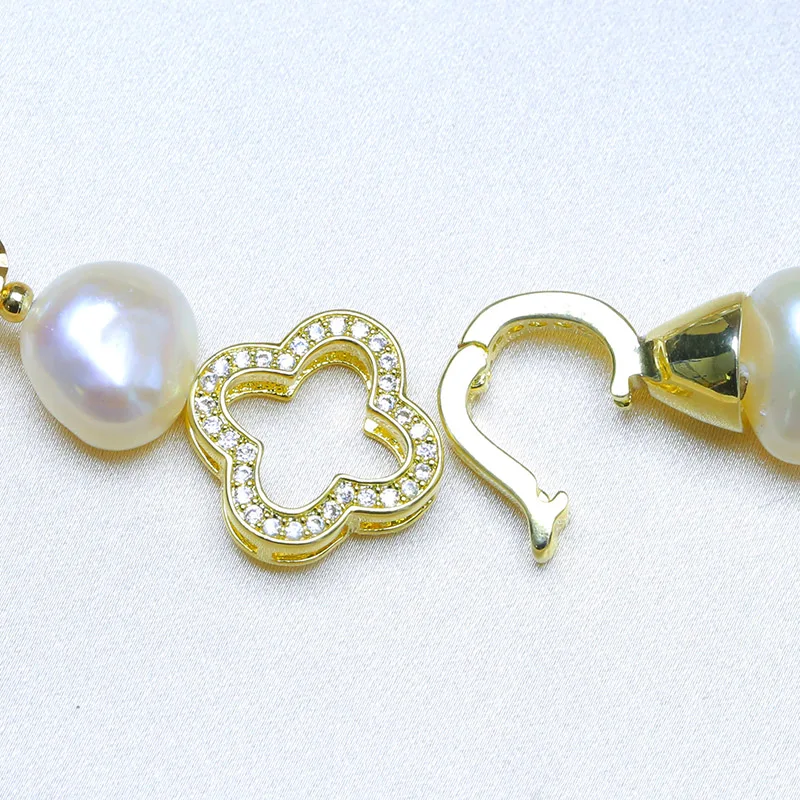 Браслет baroqueтолько с кулоном в виде четырехлистного клевера натуральный