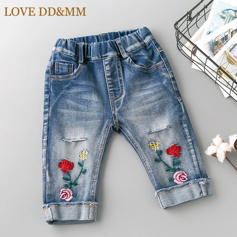 Женские джинсы с вышивкой LOVE DD & MM повседневные эластичные штаны до колена