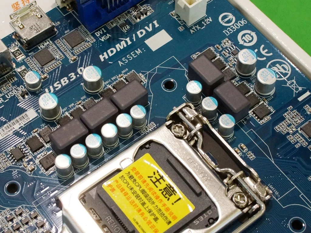Материнская плата GIGABYTE GA-Z77M-D3H для настольных ПК Z77 Socket LGA 1155 i3 i5 i7 DDR3 32G ATX UEFI биос оригинальная Z77M-D3H б/у материнская плата