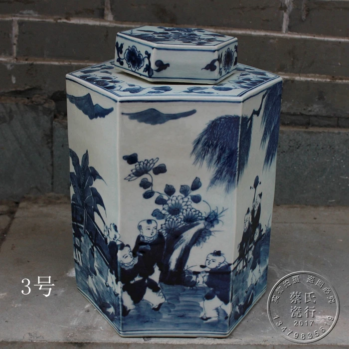 

Jingdezhen antique ceramic hand painted blue and white tea caddy for collection