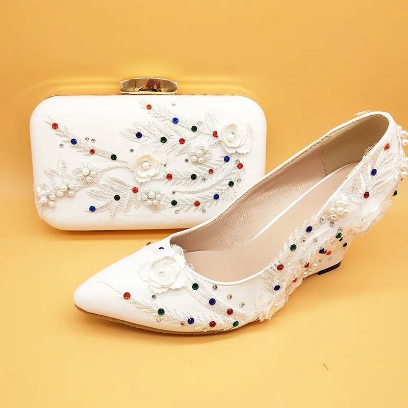 White Lace Flower wedding shoes with matching bags bride High heels Wedges Pumps Ladies Party shoe and bag set Ankle strap shoe - Цвет: wedges shoe and bag