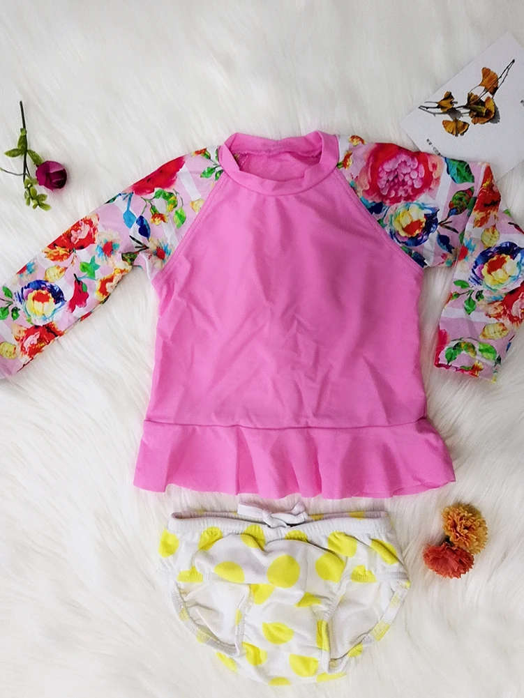 Детский купальный костюм с длинными рукавами для девочек 2 предмета красный