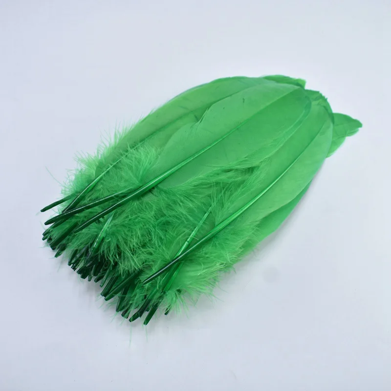Grass green 15-20 см Высокое качество Белый гусиное перо для DIY красочное перо украшение Свадебные перья для рукоделия аксессуары Шлейфы - Цвет: Grass green