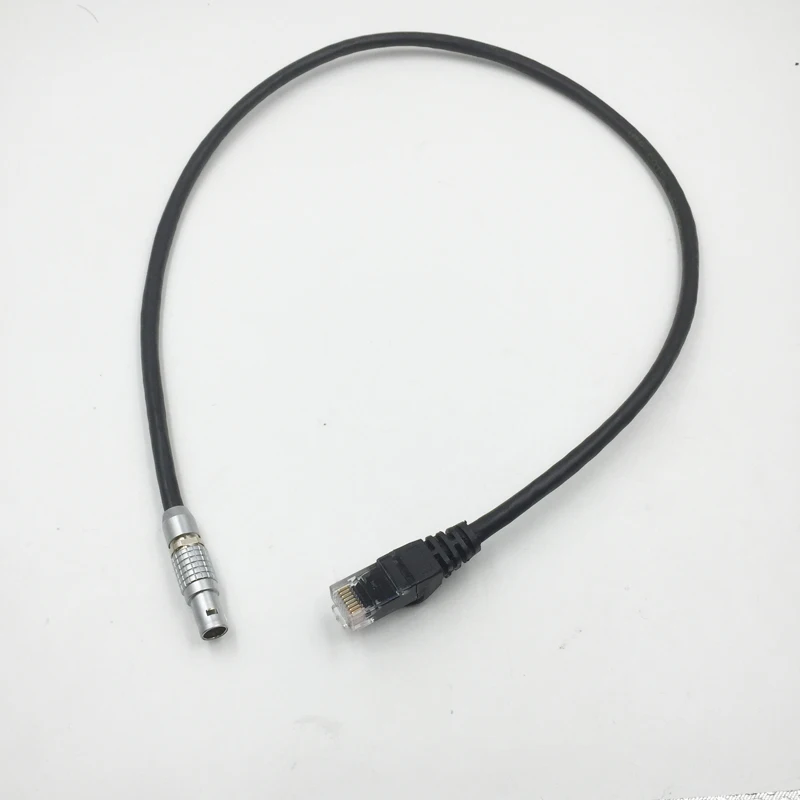 В Cat5e Ethernet RJ45 разъем к красному мцдк 9-контактный кабель передает данные для