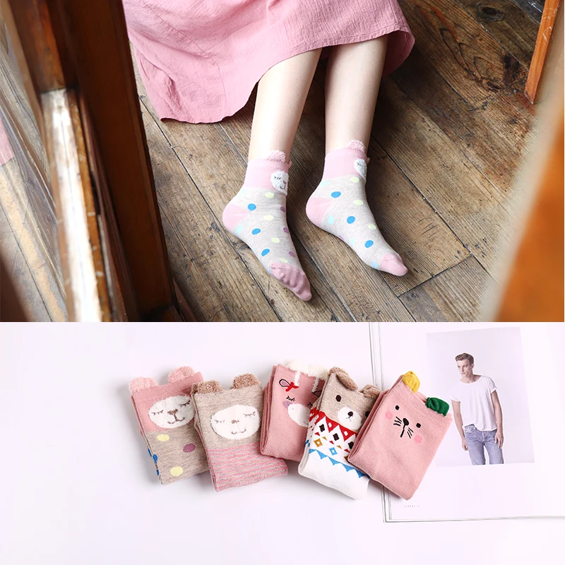 

5 Pairs New Arrivl Women Cotton Socks Penguin Scarf Cute Short Socks Casual Animal Ear Red Gril In tube Socks 35-40