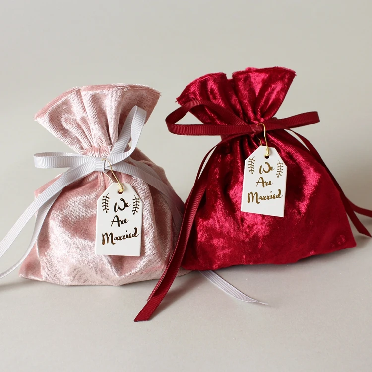 

5pcs Free shipping Ribbon gift bag Jewelry bag Holiday party admission package Wedding candy box Gift box back velvet bag