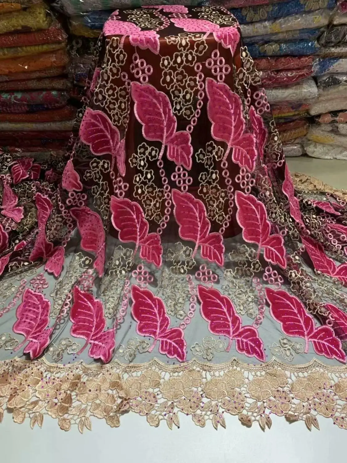 Кружевное платье из фатина в нигерийском стиле с камнями высококачественное