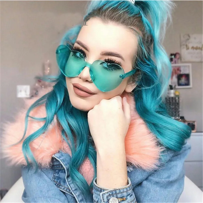 Женские роскошные персиковые яркие солнцезащитные очки в форме сердца