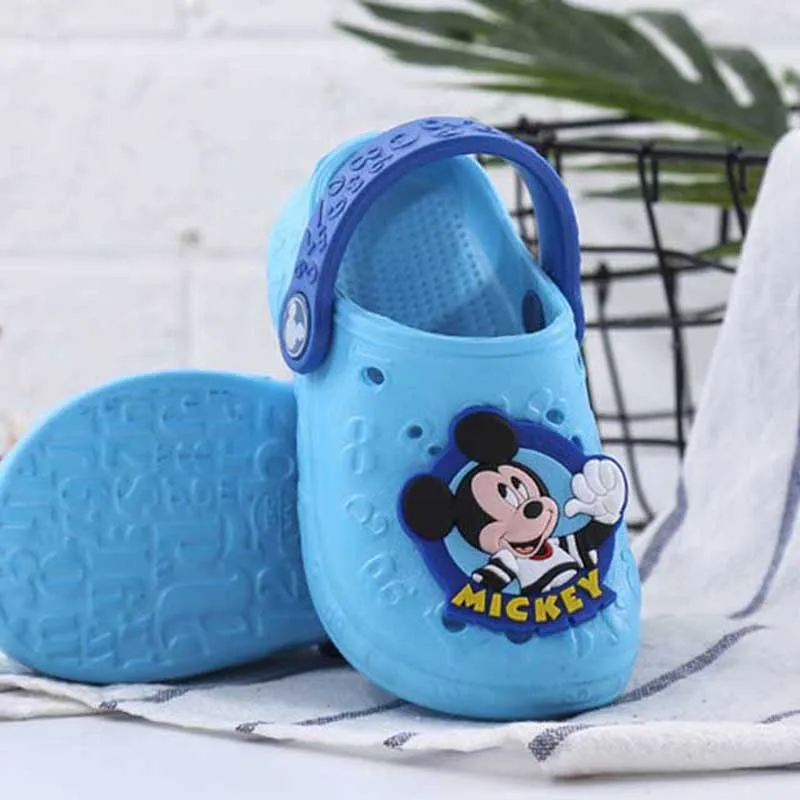 Детские Нескользящие сандалии с отверстиями летние пляжные детские MM303 | Мать и