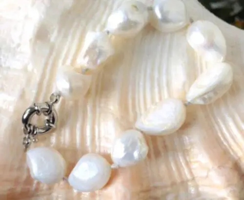 

11x13mm white freshwater baroque pearl bracelet 19-20CM
