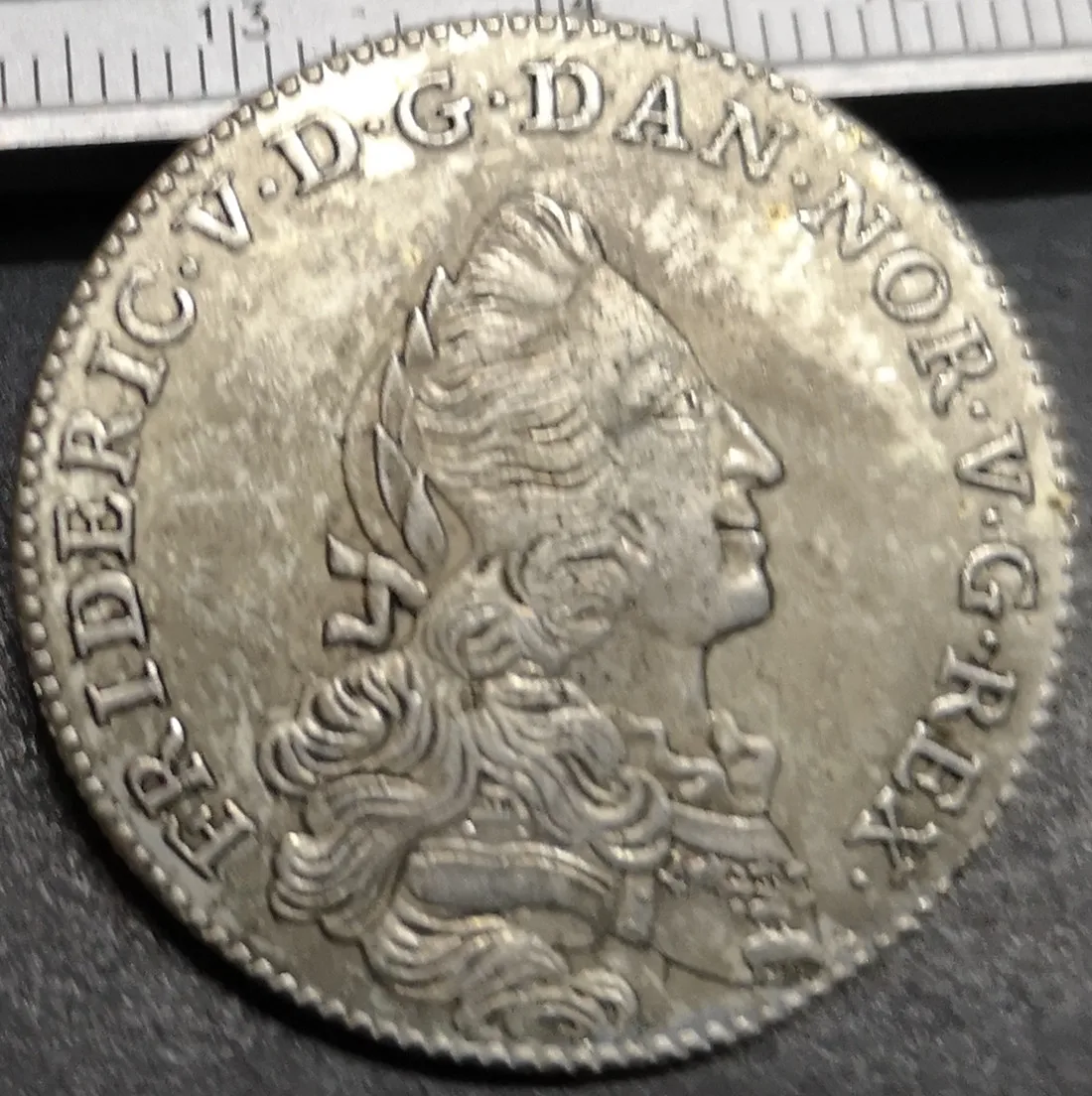 1751 Датская монета с посеребренным покрытием 24 Skilling Dansk Frederik V|Безвалютные монеты| |