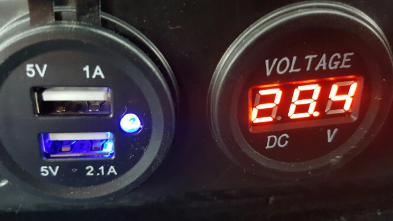 DC 12 V-24 V USB гнездо Splitter 3 в 1 автомобиль/лодка/телефон Зарядное устройство цифровой вольтметр углублённые встраиваемые цифровой Moto розетки машинная Зажигалка для сигарет