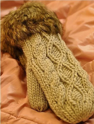 Min Order is $15(mix) G twist/lovely lady winter pure manual weaving upset warm feather fashion hang neck wool gloves For WS26 | Аксессуары