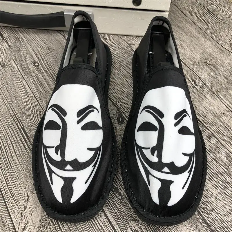 

2019 handmade cloth shoes, ghost facial make-up, embroidered flower men's shoes