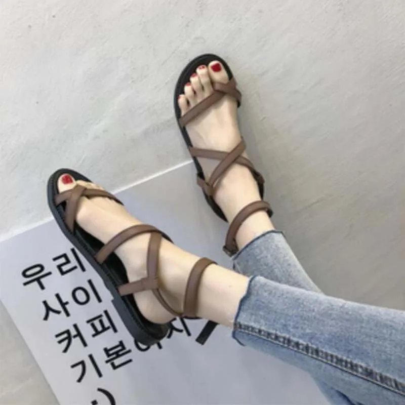 Женские летние сандалии на плоской подошве с перекрестными ремешками Модные